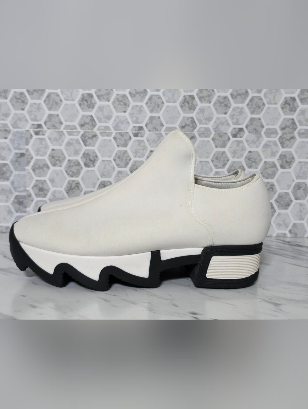 iRi NYC White/Black Neoprene Loafer Platform Women's Size 8.5